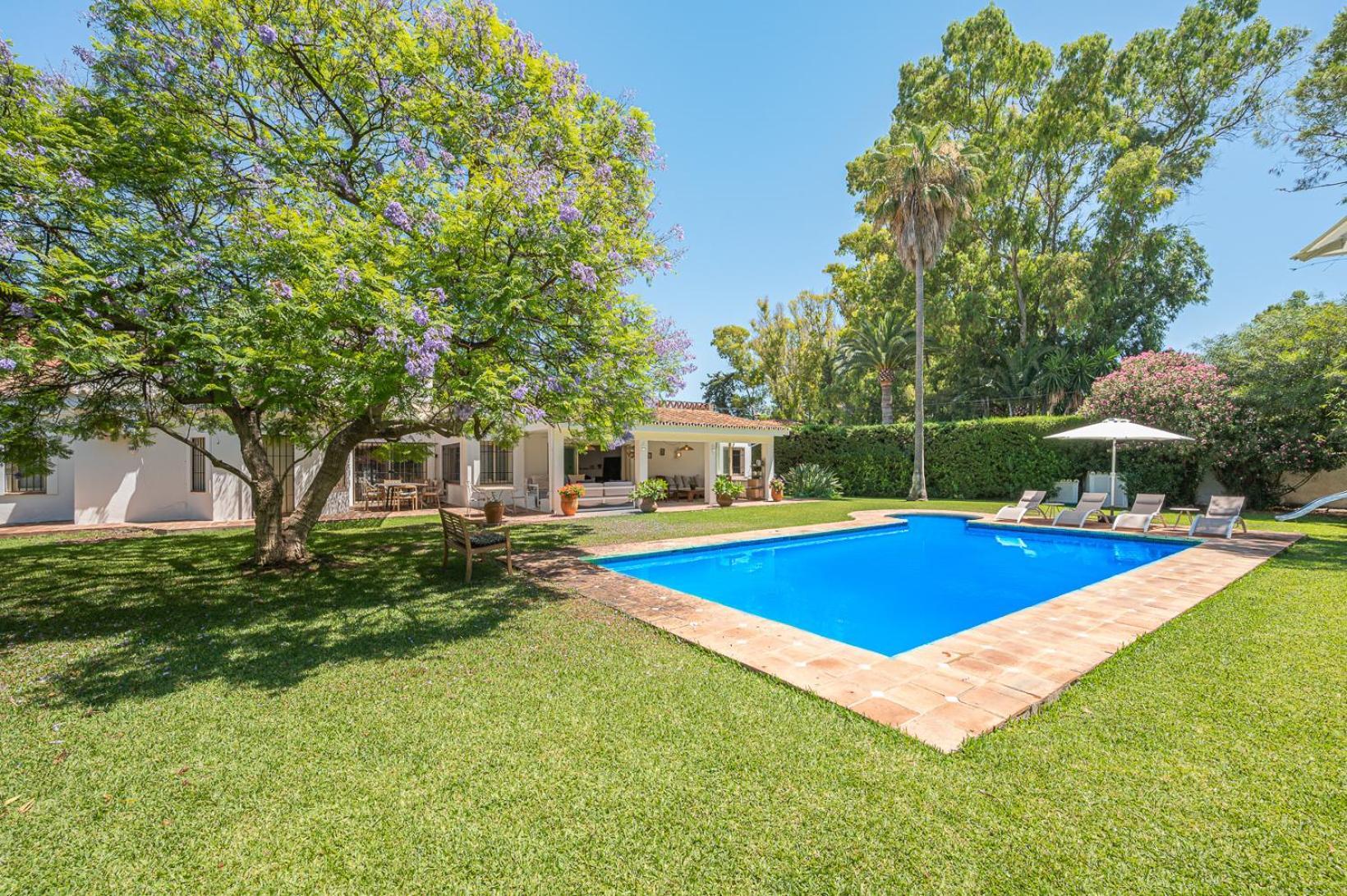 Banus 10 Minutos Villa Естепона Екстериор снимка