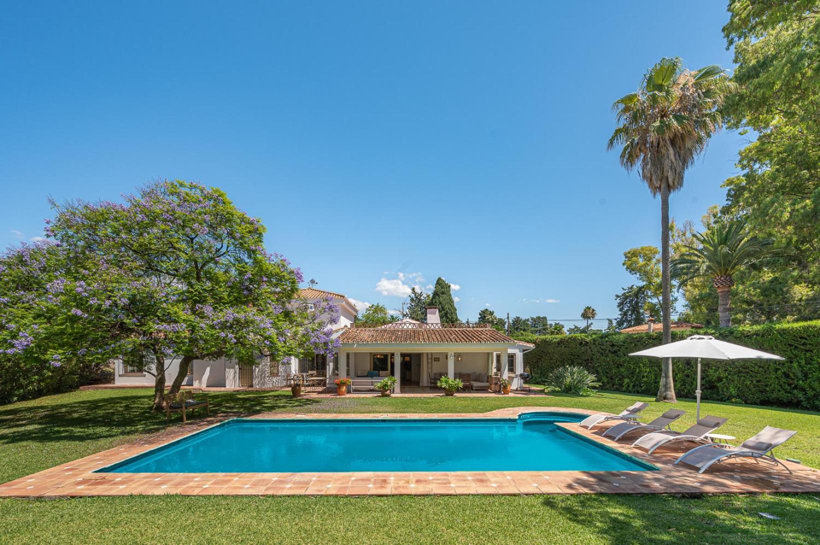 Banus 10 Minutos Villa Естепона Екстериор снимка
